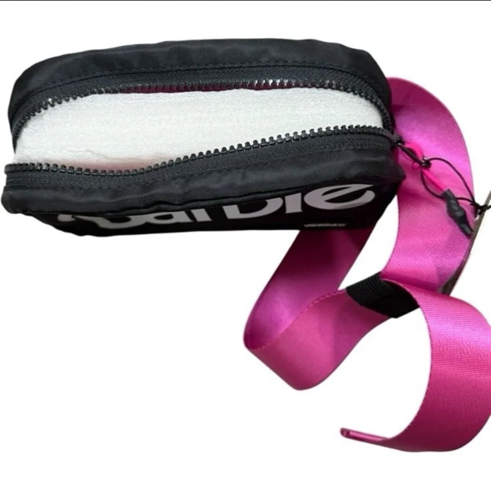 Barbie Vooray Quinn Adjustable Belt‎ Bag Black & Pink